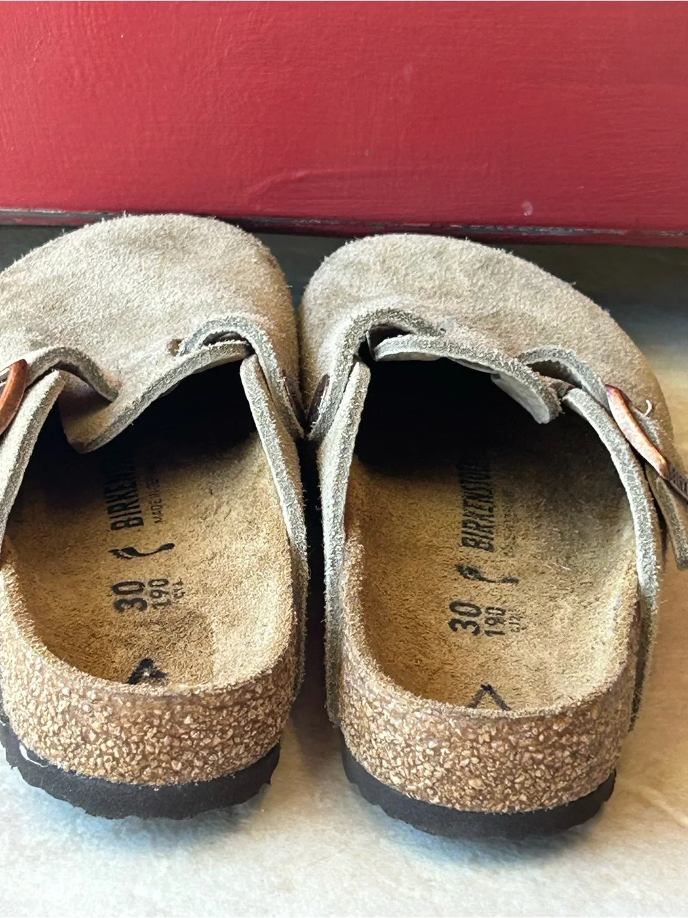 BIRKENSTOCK Kids s30eu Suede ‘Boston’ Clog - Taupe Beige-LOOK NEW!-retail $115